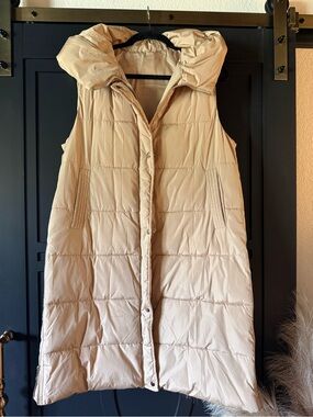Beige Hooded Puffer Vest Sz M oversized